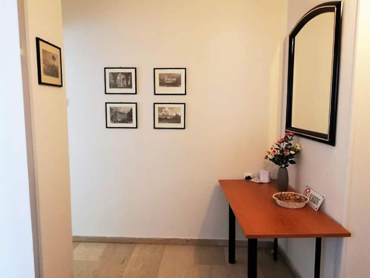 The Rose Apartment Wolos Zewnętrze zdjęcie