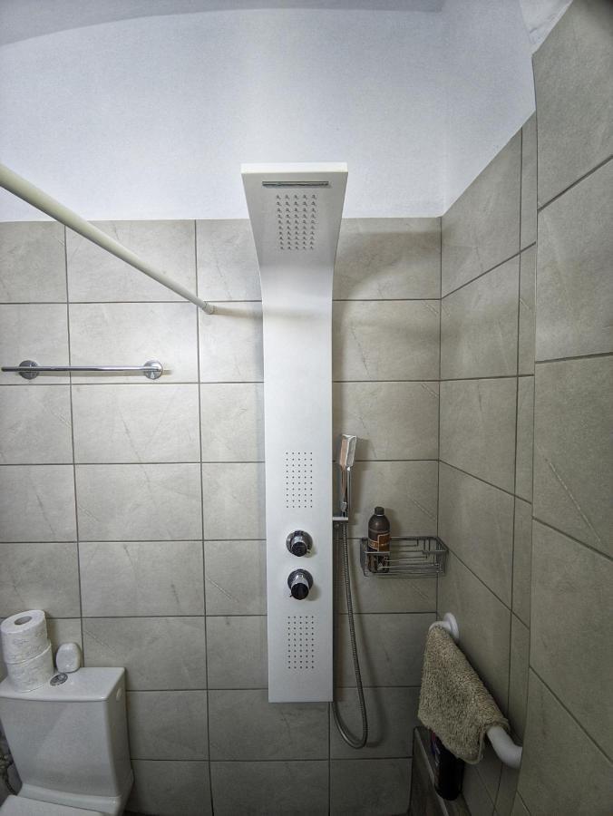 The Rose Apartment Wolos Zewnętrze zdjęcie